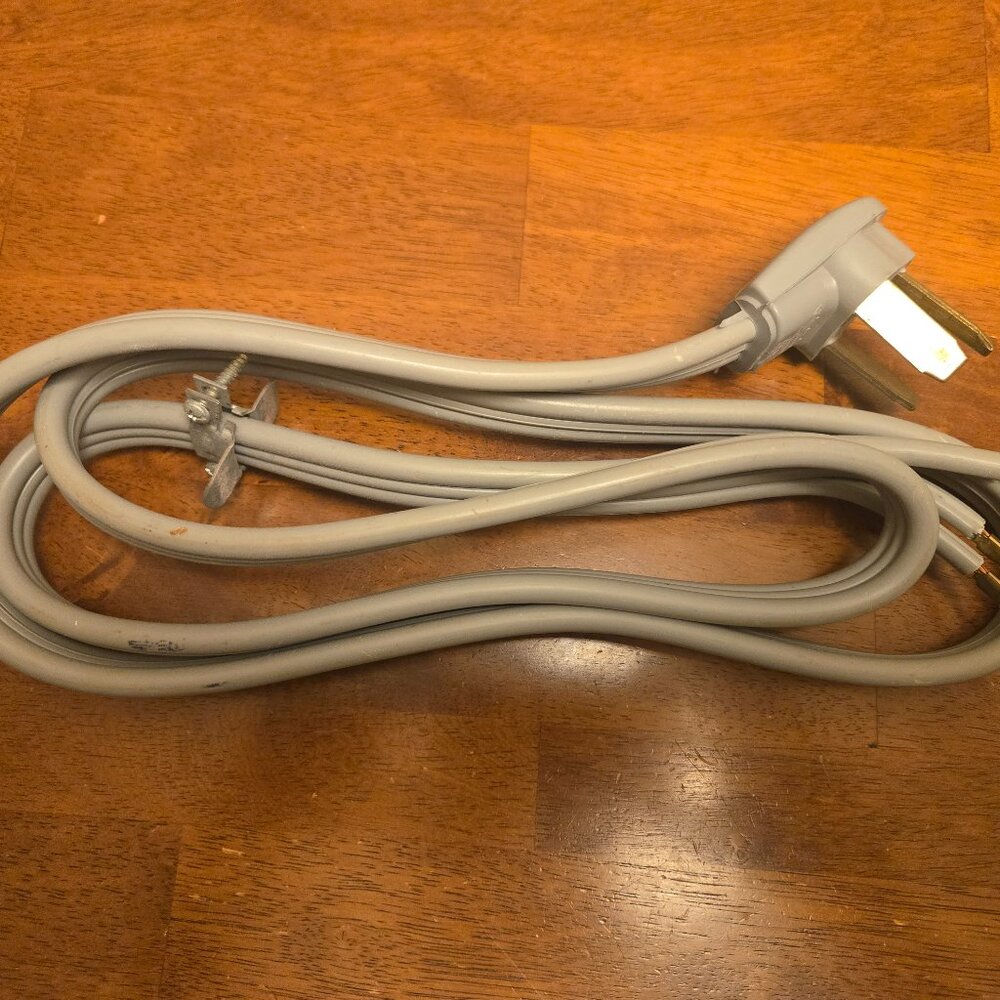 4-ft., 3-wire dryer cord (30 Amp)